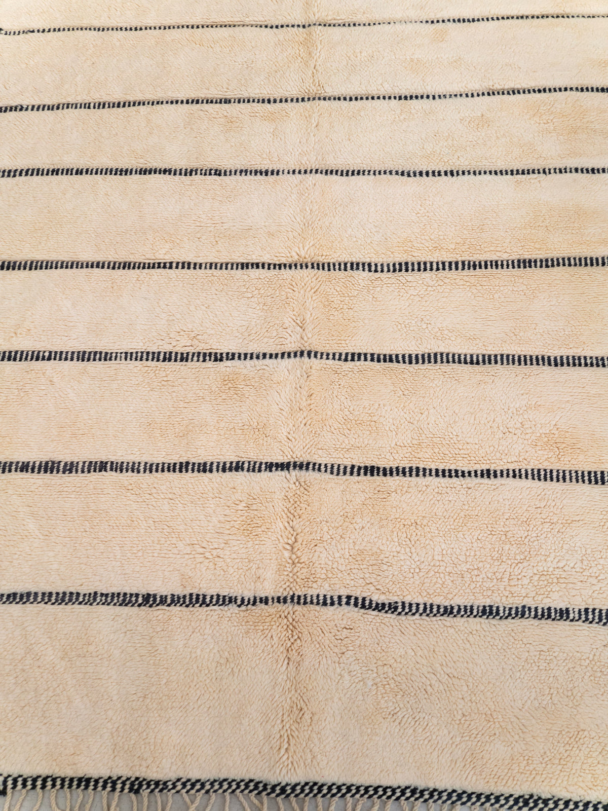 The Lines – Ullteppe 300×200 cm